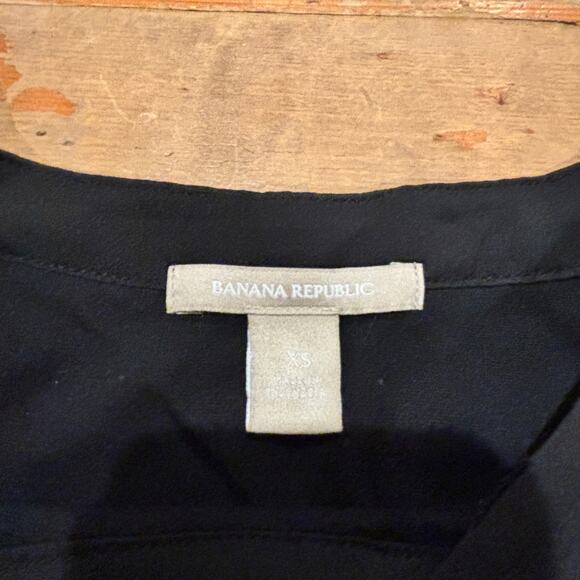 Banana Republic Black Lace Short Sleeve Top, women’s XS - Picture 3 of 4